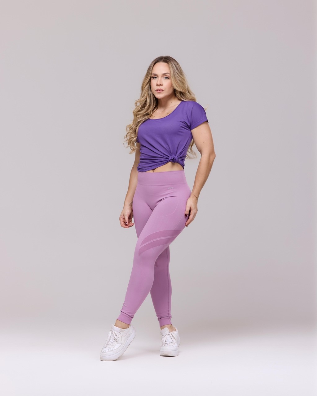 ROXO 745