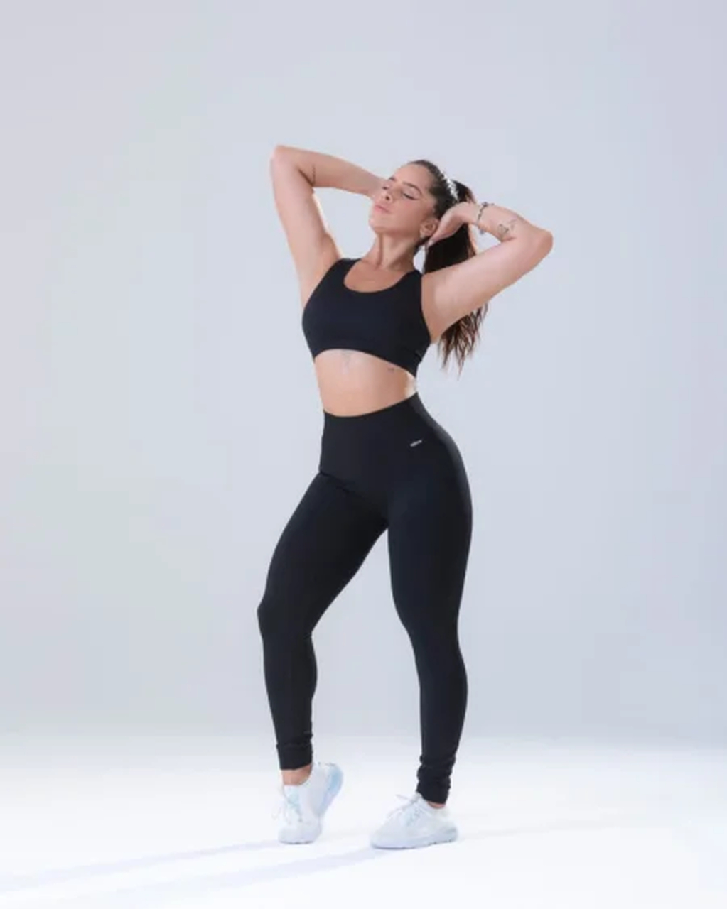 20925 TOP CROPPED PRETO - Imagem 2