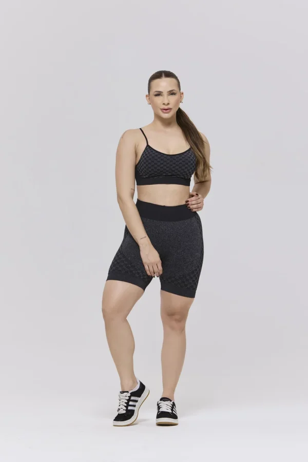 CONJUNTO SHORT E TOP SEM COSTURA QUADRICULADO - FITNESS PRETO MESCLA
