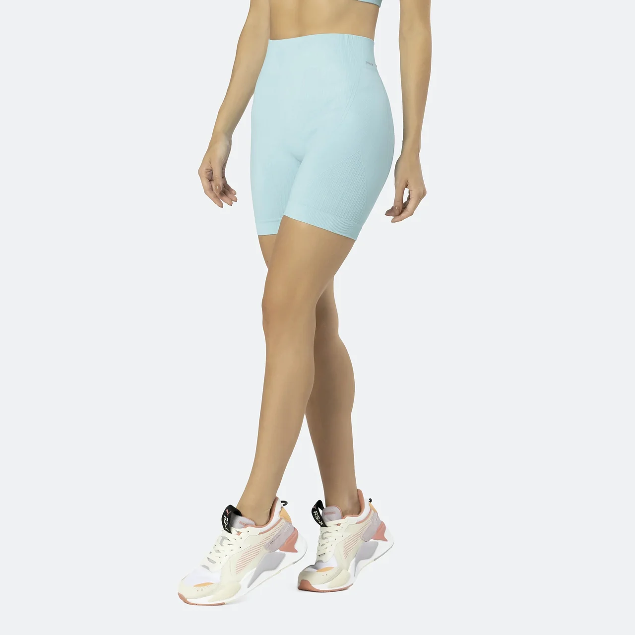 CONJUNTO CANELADO SEM COSTURA SHORT E TOP VERDE AGUA – FITNESS SELENE - Imagem 3